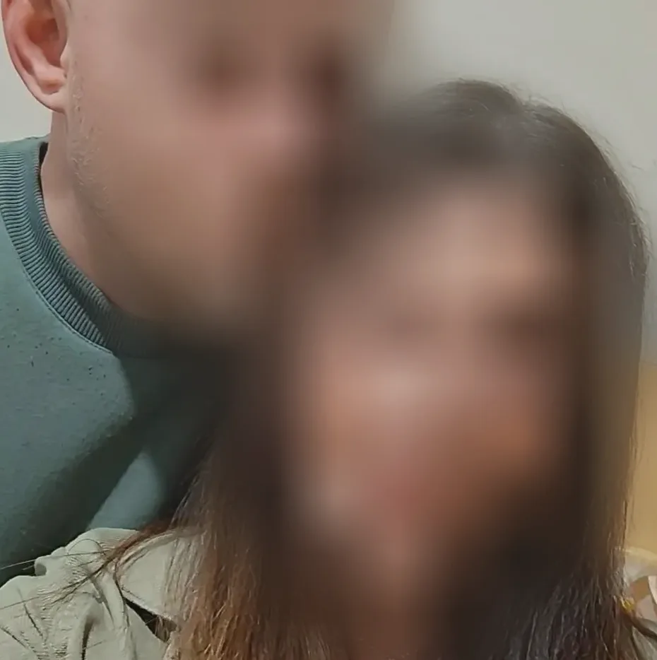 Simona, 32 anni